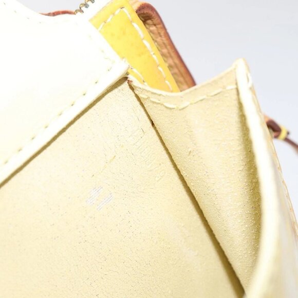 LOUIS VUITTON Monogram Vernis Motto Pouch Lime Yellow - Picture 14 of 16